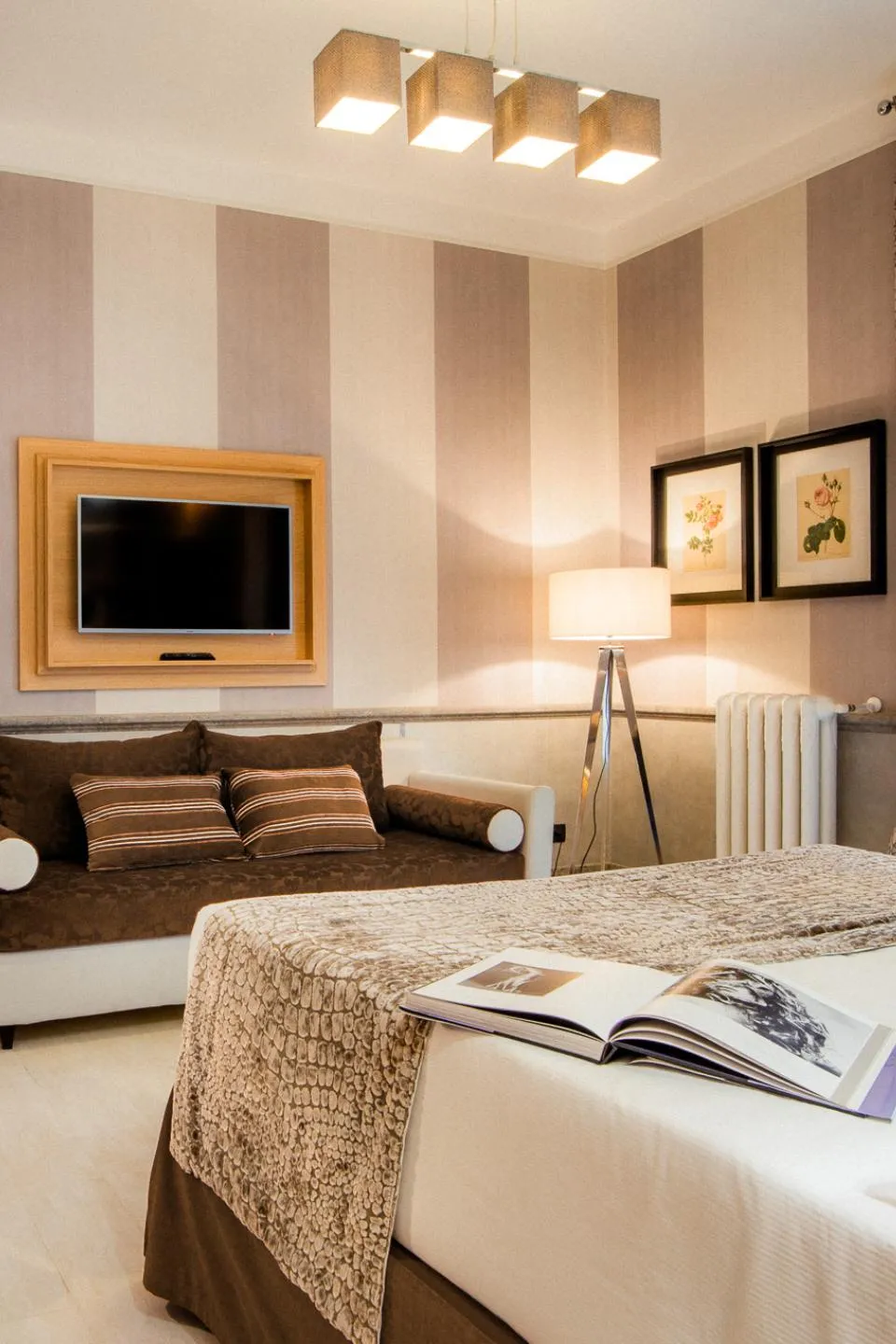 Royal-Court-Hotel-Roma-Termini-via-v-5-suite-vicenza-38-verticale